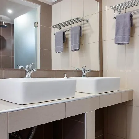 Pool Side Paradise * Zante