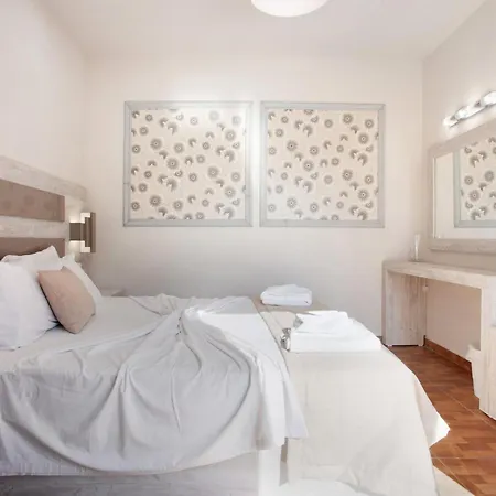 Appartement Pool Side Paradise *