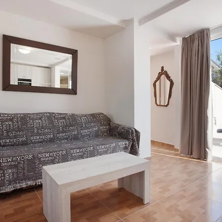 Pool Side Paradise Appartement *