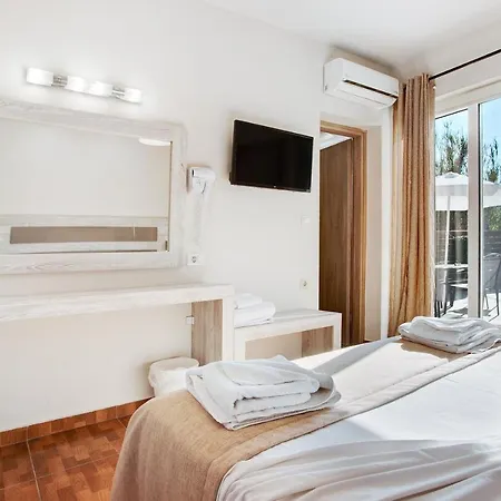 Pool Side Paradise Zante *