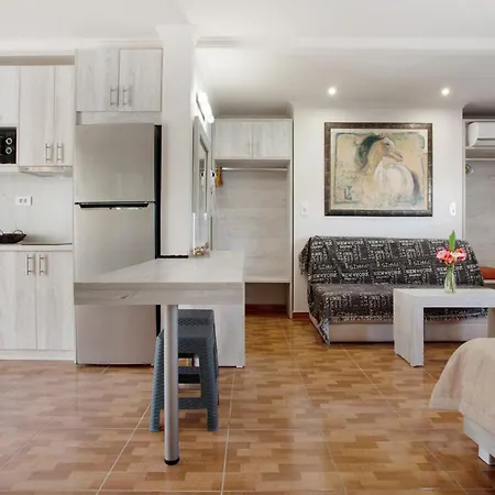 Pool Side Paradise Zante アパート *