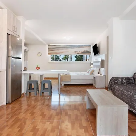 アパート Pool Side Paradise Zante