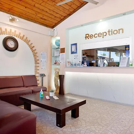 アパート Pool Side Paradise Zante